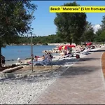 Apartment Ana - 1 Bedroom, Garden, Near The Beach