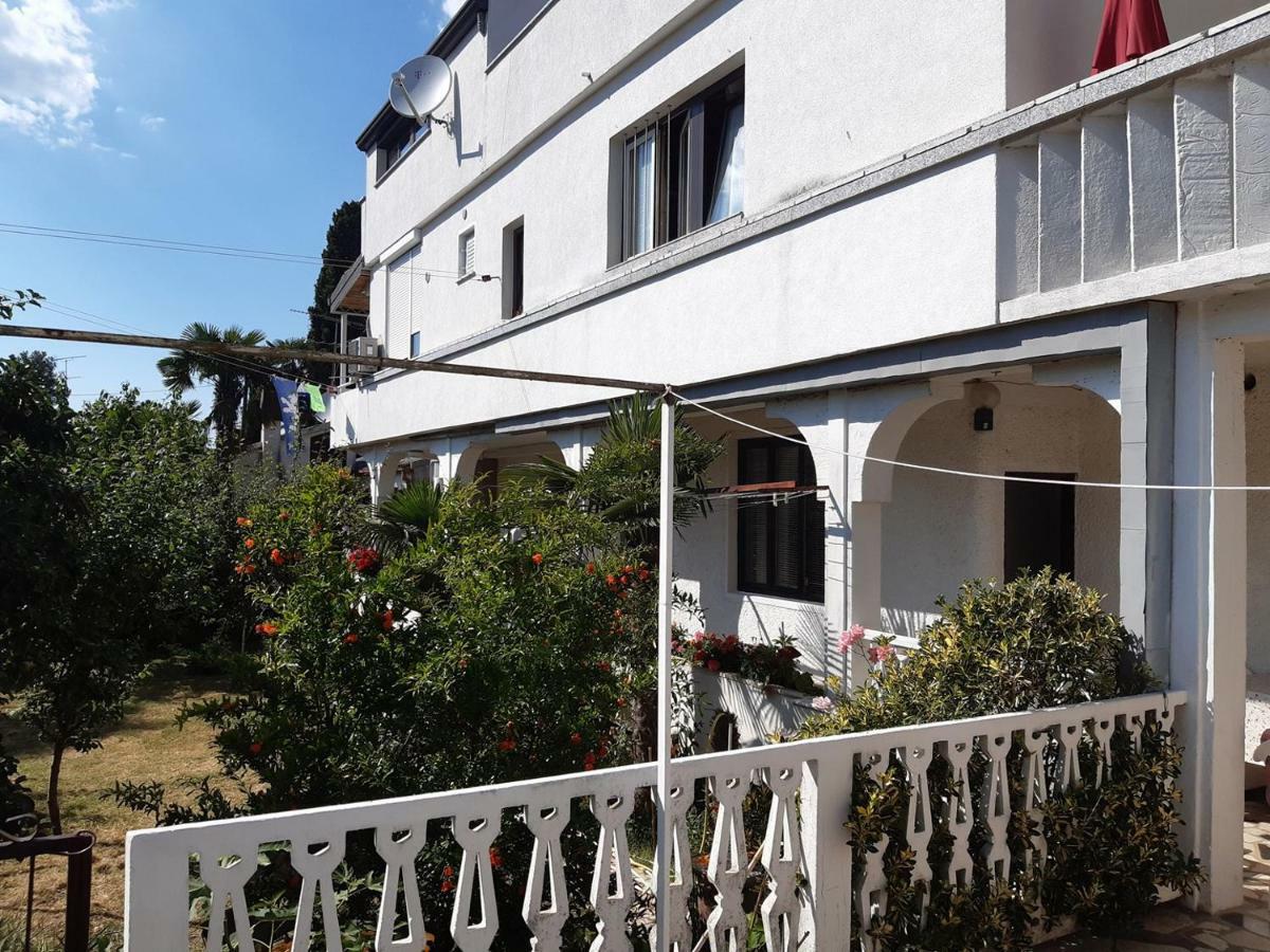 Ana - 1 Bedroom, Garden, Near The Beach *